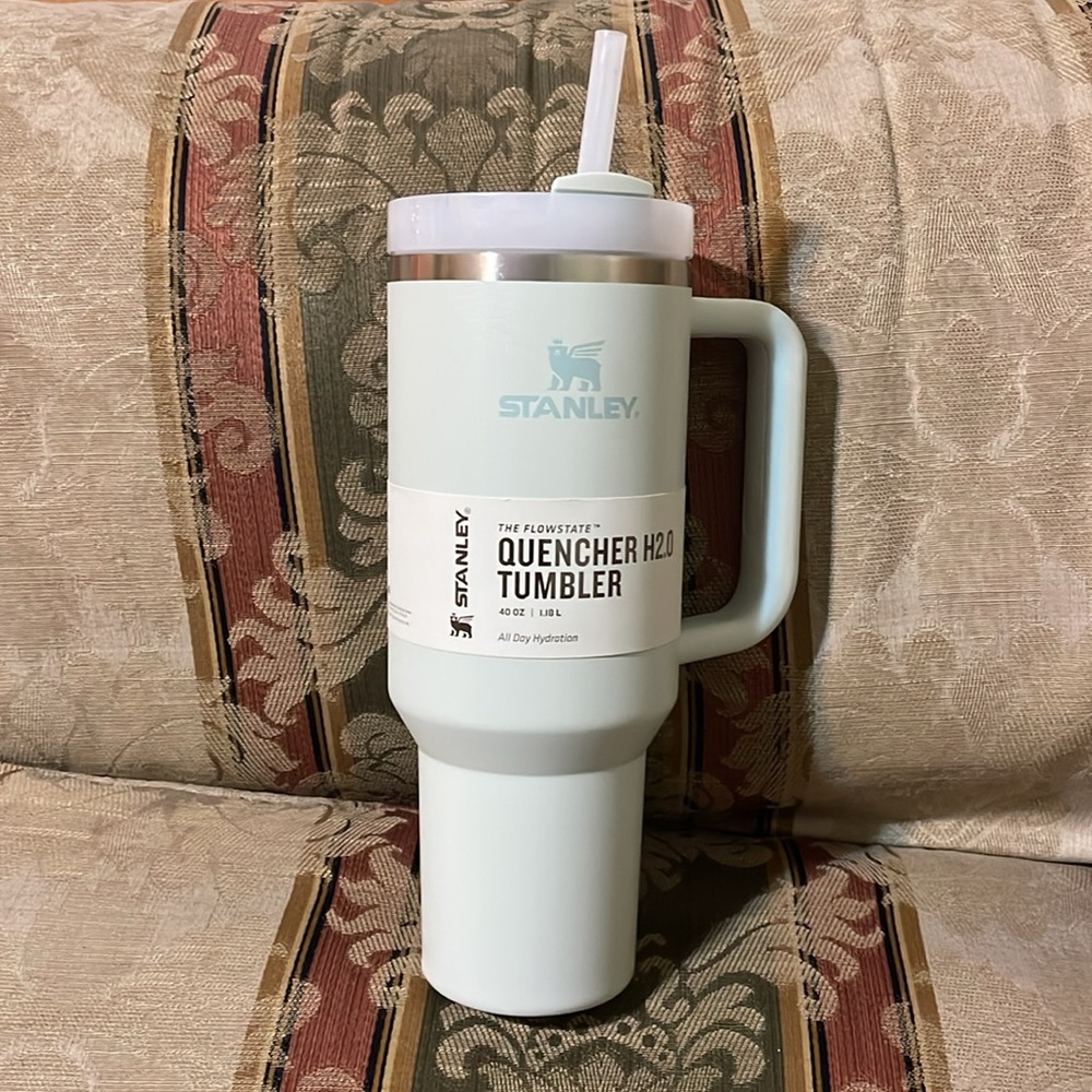 STANLEY MIST 40 OZ TUMBLER - NEW
